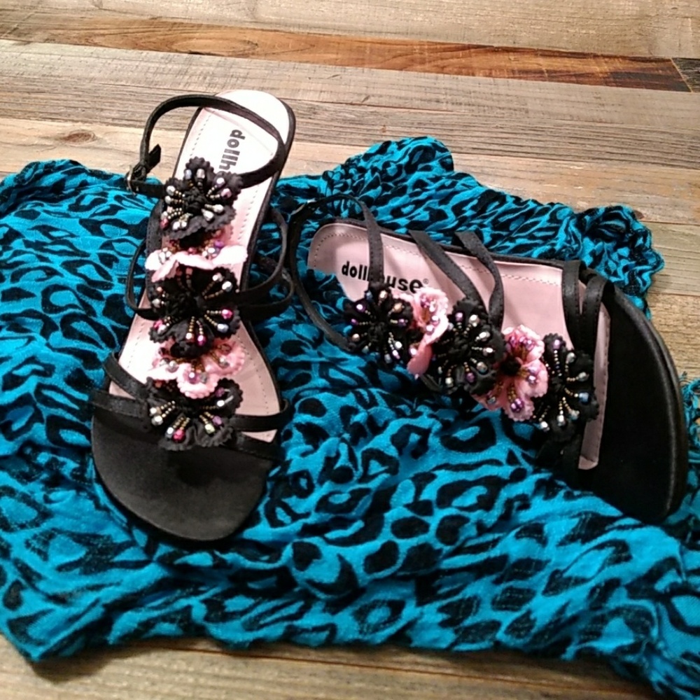 Dollhouse Black Heels Size 7 Ankle Strap Embellis